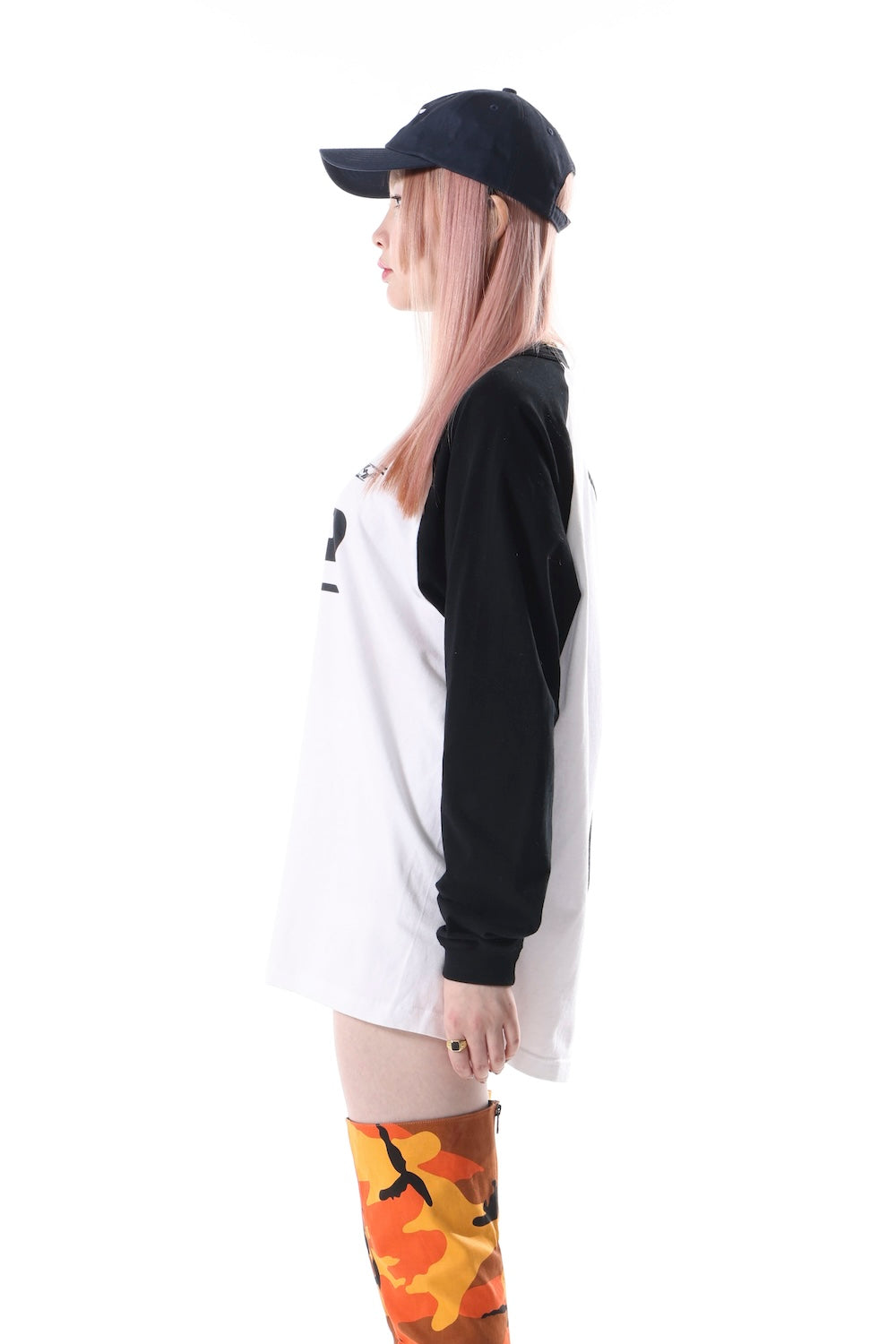 RAGLAN LONG SLEEVE TSHIRT